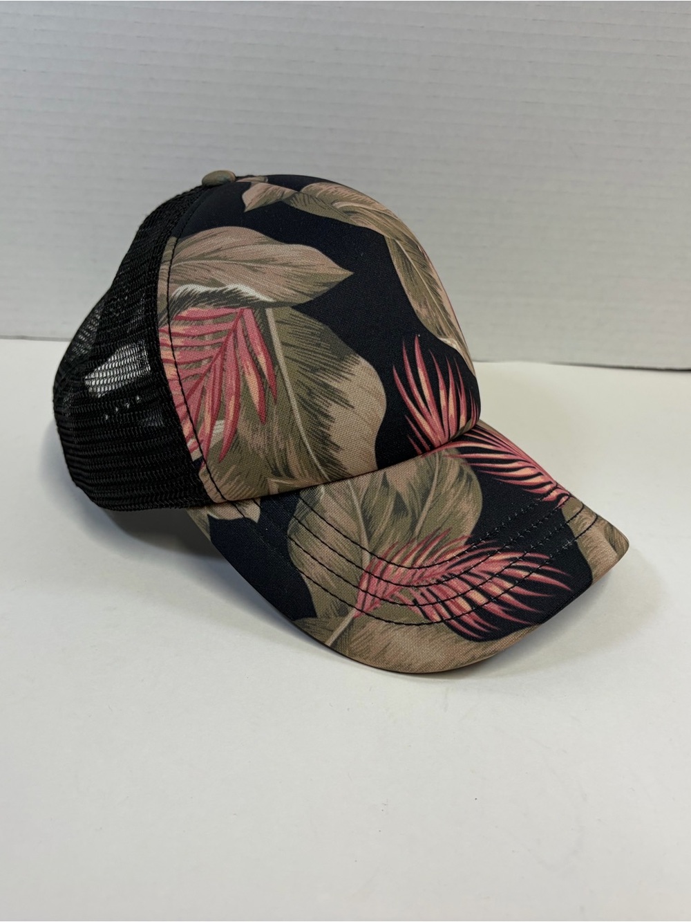 Billabong Black Floral Mesh-Back Cap with Pink and Tan Leaves
